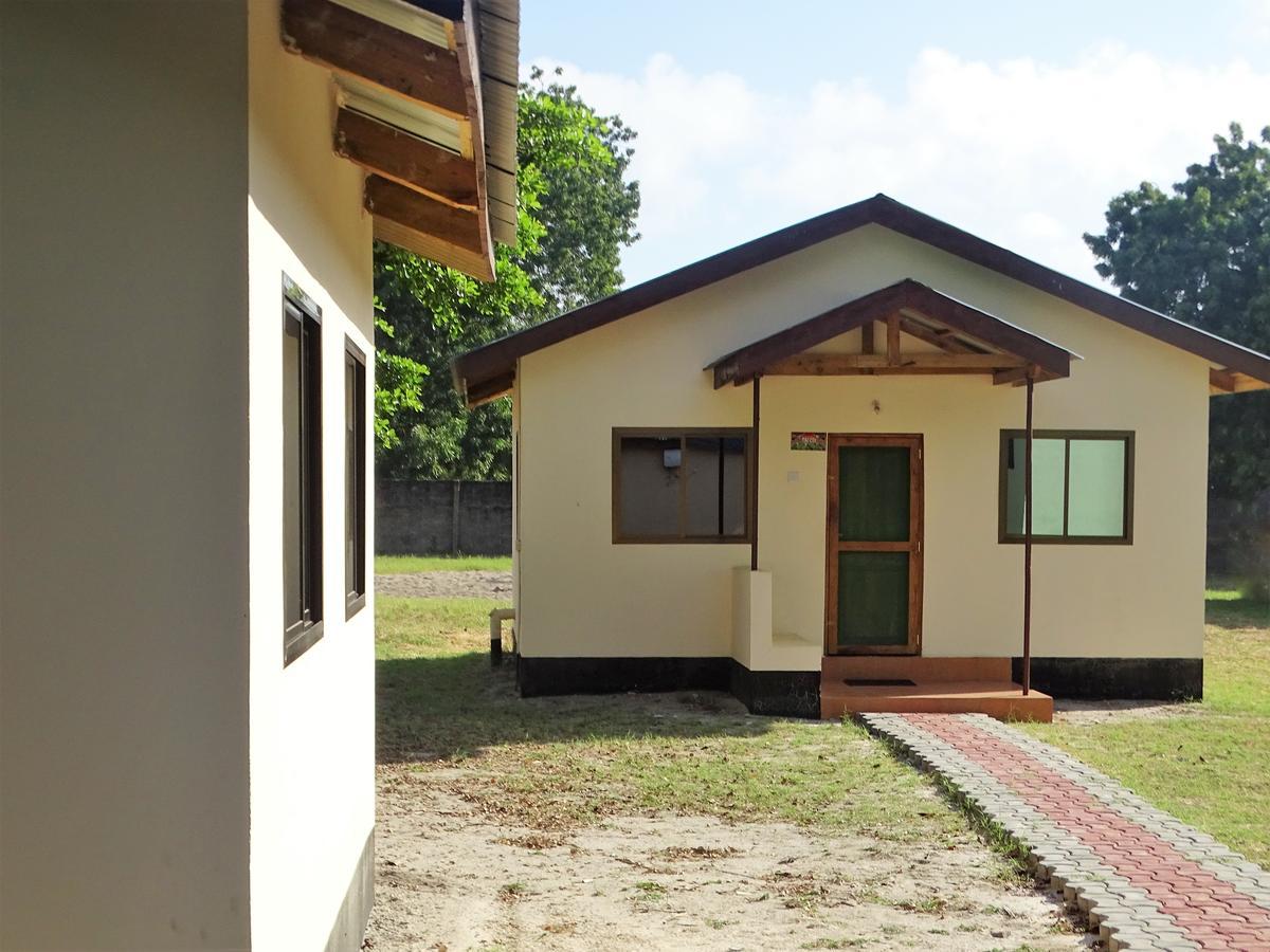 דאר א-סאלאם Mgulani Lodge Hotel מראה חיצוני תמונה